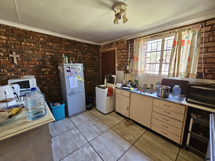 4 Bedroom Property for Sale in Vyfhoek A H North West